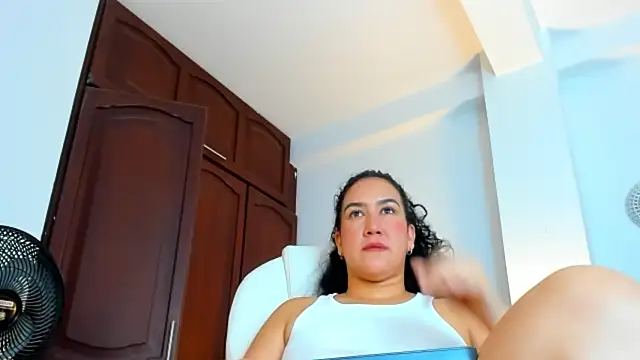 kathyajhonss webcam