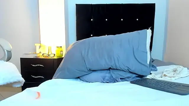 kathyajhonss webcam