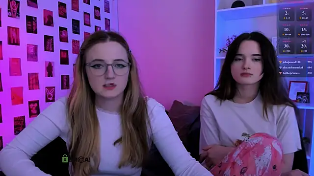 liana_kisses live sex cam