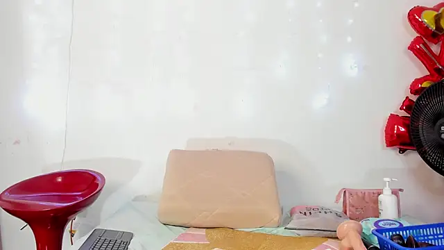 Watch BBW_salome live on EroticFlix - High definition streams
