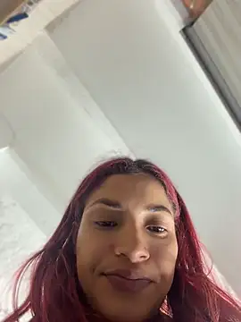 Watch ari_sexy1 live on EroticFlix - High definition streams