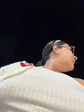 KittyObsession live sex cam
