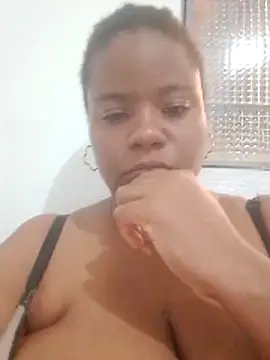 bigtitssxx webcam