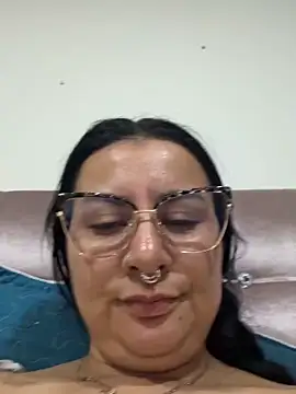 Abril_Luv webcam