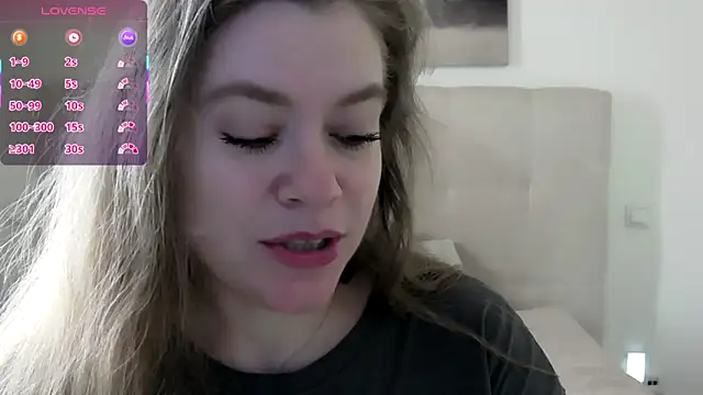 PetersEmily webcam