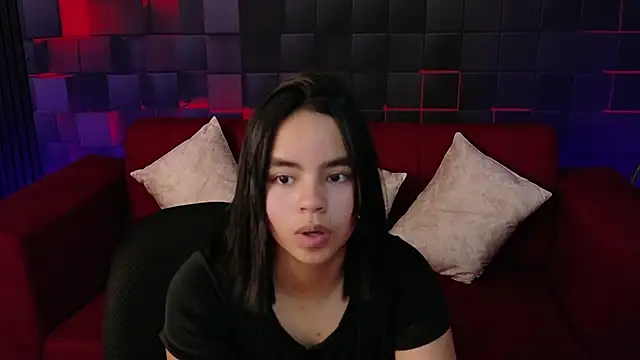 Watch SofiaMante_ live on EroticFlix - High definition streams