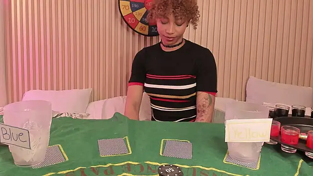 daiana_curly webcam
