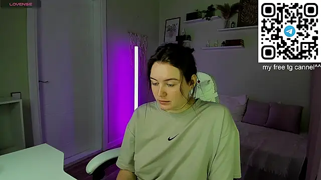 Laura_CollinsS webcam