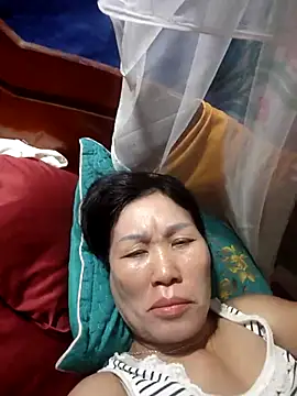 Orio_sexyy live cam on StripChat
