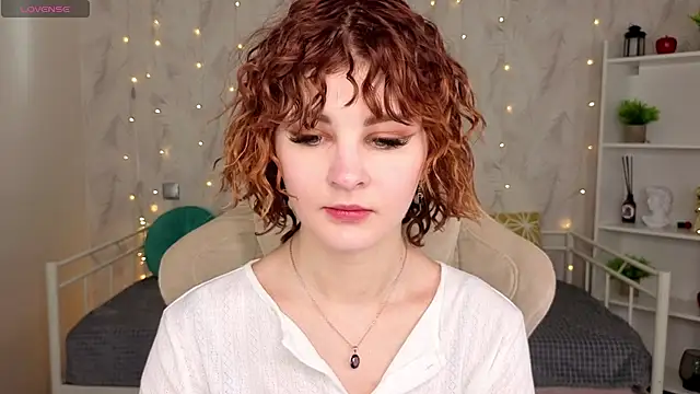 Kira__Fluffy webcam