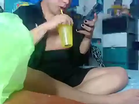 Tiff_-Styles webcam