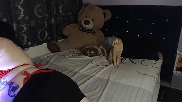 ANGELIQUE_KLANE webcam