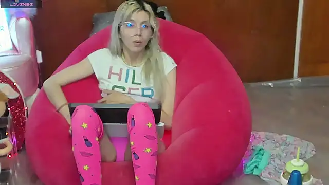 Skinygirl webcam