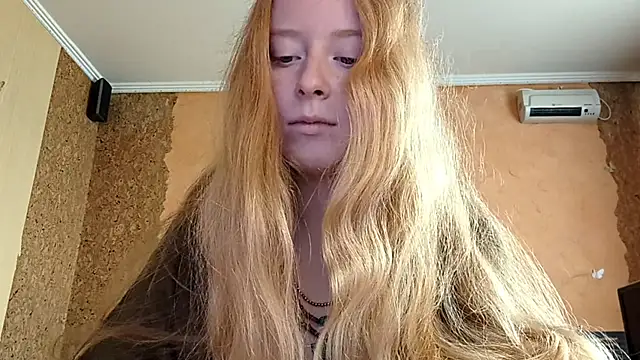 Watch KateVibe_01 live on EroticFlix - High definition streams