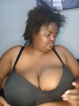 Watch ChubbyLucia live on EroticFlix - High definition streams