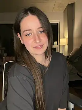 nerdynina webcam