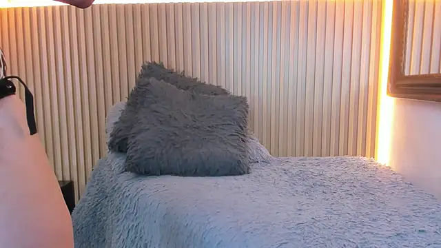 Annie_paradise17 webcam