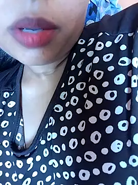 Watch Sexy_Divya__ live on EroticFlix - High definition streams