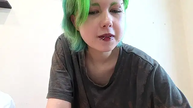 LittleKittenStar webcam