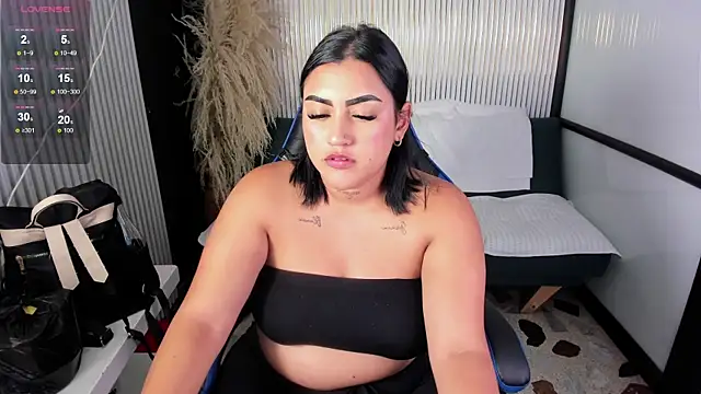 AmeliaHart_ webcam