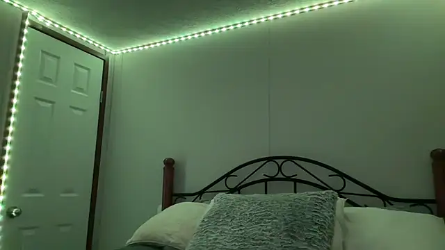itsKaylaa webcam