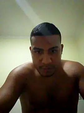 Giovann14 webcam