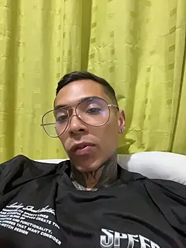 alejoggg1 webcam