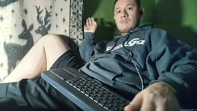 sweet_cock28 webcam