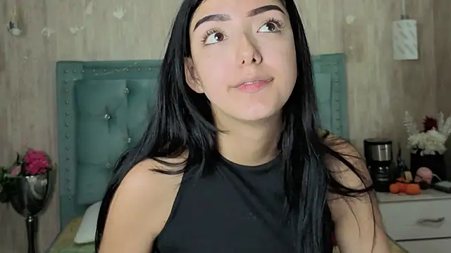 Watch Marcelaa_fox live on EroticFlix - High definition streams