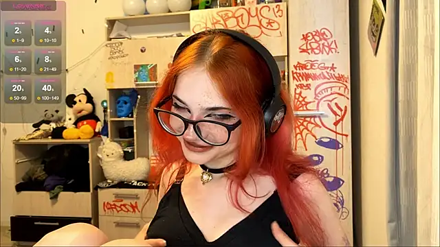 Watch RedHeadCat live on EroticFlix - High definition streams