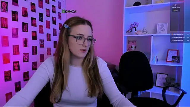 liana_kisses webcam