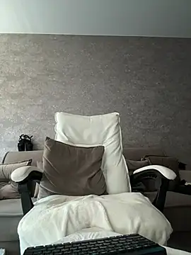 LillySquirtShot webcam