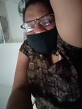 Menka_cut34 webcam