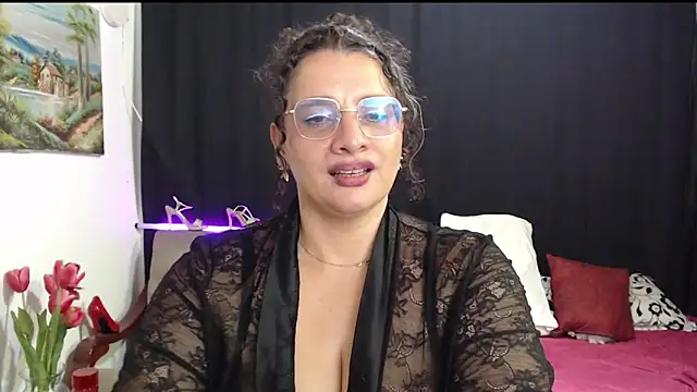 Aleja_Gonzales webcam