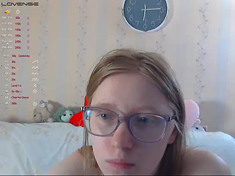 LustfulSarah webcam