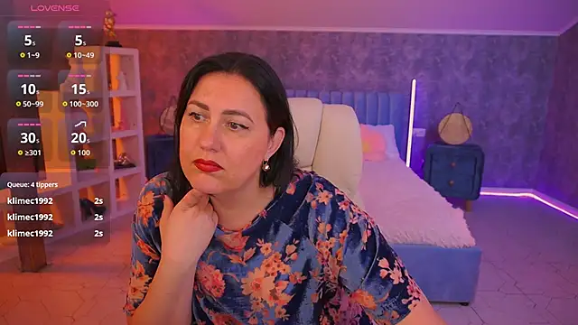 VelvetLuck webcam