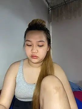 Almira6868 webcam