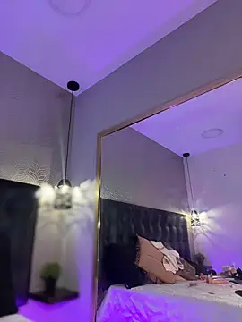 MiahWindsor webcam