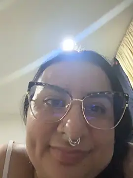 Watch Abril_Luv live on EroticFlix - High definition streams