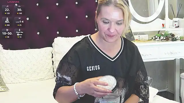 LilyFord webcam