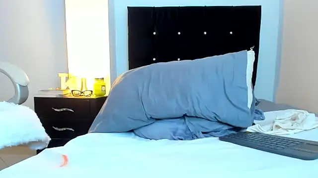 kathyajhonss webcam