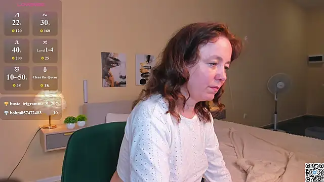 Kira_Adler webcam