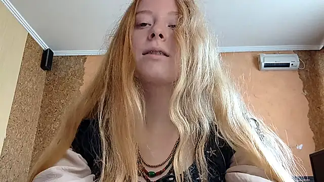 KateVibe_01 webcam