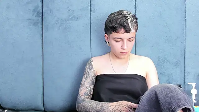 Megan_Thompson_ webcam