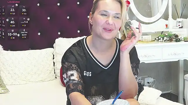 LilyFord webcam