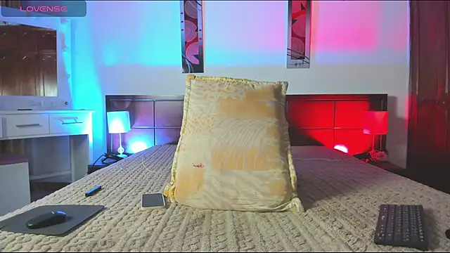MiaMarin_hot webcam