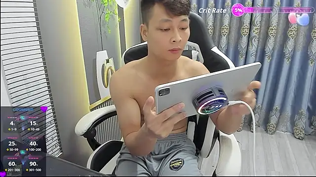 Naughty___asian webcam
