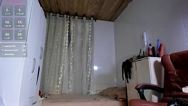 Watch Chica_hot_dirty live on EroticFlix - High definition streams