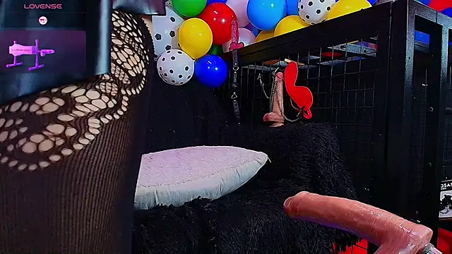 Watch Meghan_storm live on EroticFlix - High definition streams