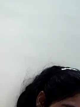 Watch Bhumika_Love143 live on EroticFlix - High definition streams
